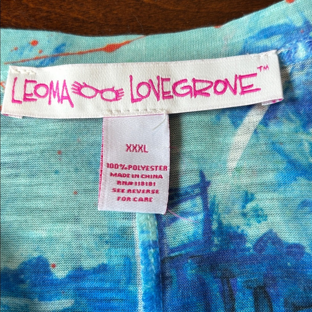 Leoma Lovegrove XXXL Wearable Art Print Short Sleeve Top Handkerchief Hem - Picture 4 of 7